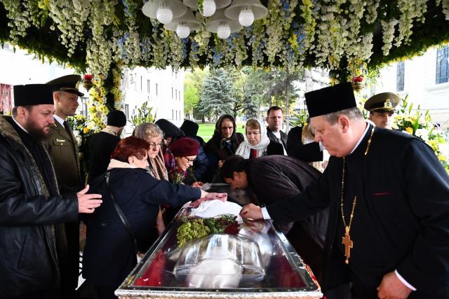 Preoţii din Mitropolia Basarabiei s-au rugat în Catedrala Mitropolitană din Iaşi
