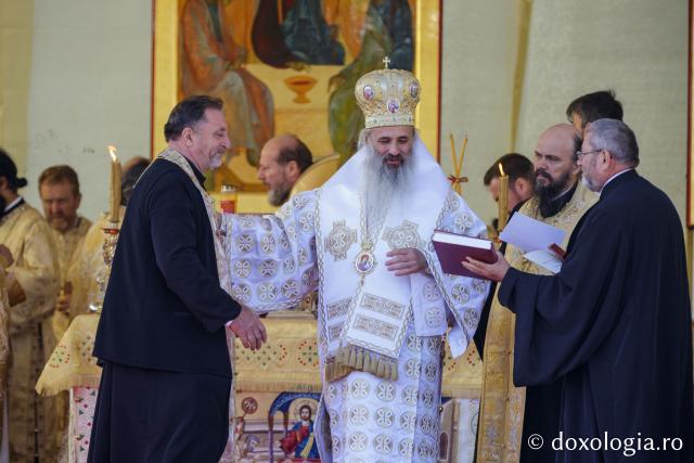 Au construit biserici în România comunistă și au primit „Crucea Moldavă” de ziua Sfintei Parascheva
