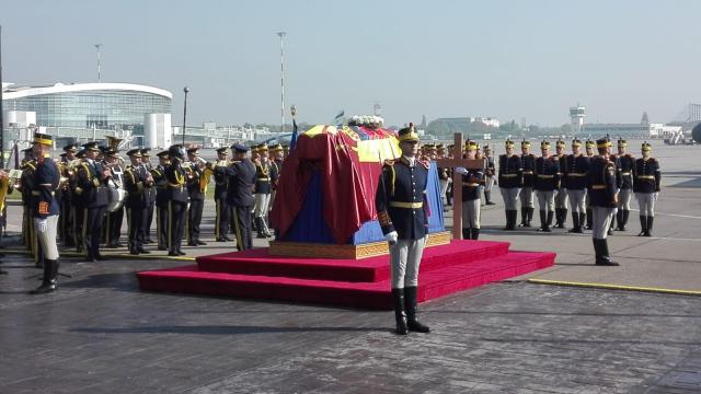 Regina-Mamă Elena a revenit în țară după 71 de ani