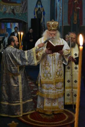 PS Calinic Botoşăneanul a sfinţit așezământul social din Parohia Lişna