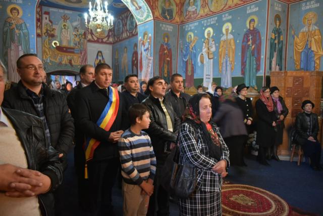 PS Calinic Botoşăneanul a sfinţit așezământul social din Parohia Lişna