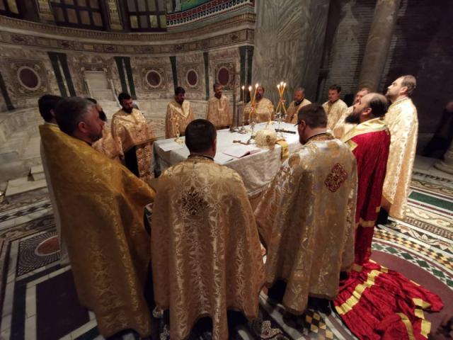 PS Atanasie de Bogdania a săvârșit slujba Vecerniei la Basilica „San Vitale” din Ravenna