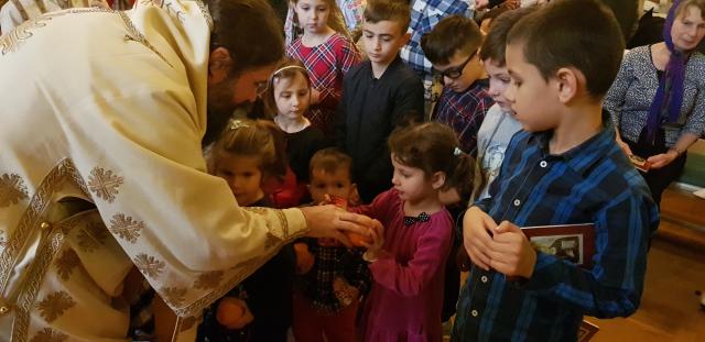 PS Macarie s-a rugat împreună cu credincioșii din Uppsala pentru Camelia-Mihaela Smicală și copiii săi