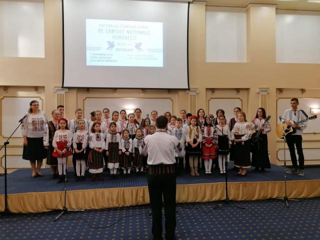 Corul „Sfântul Ioan Botezătorul”, premiat la un festival organizat la Botoşani