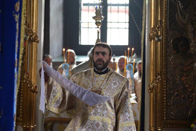 Mitropolitul Moldovei şi Bucovinei, la hramul Mănăstirii Agapia: „Omul este ființă chemată să aducă laudă lui Dumnezeu”