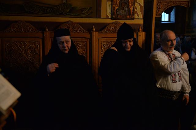 Slujbă arhierească la hramul mănăstirii nemțene Peștera