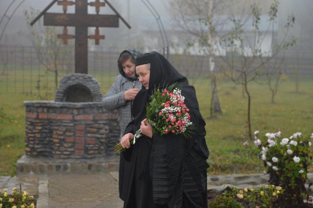Slujbă arhierească la hramul mănăstirii nemțene Peștera
