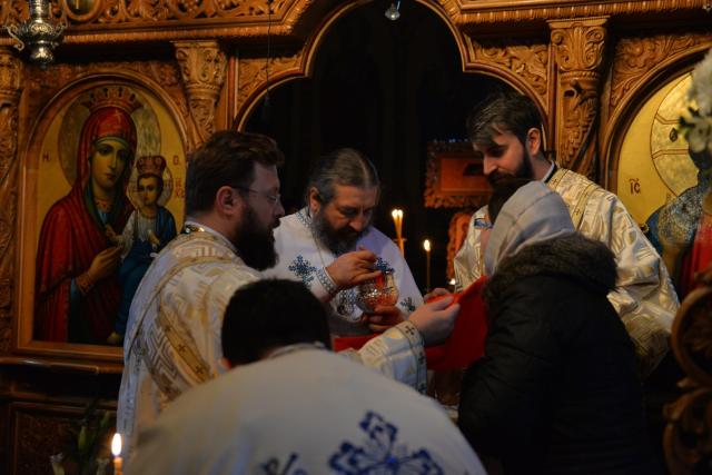 Slujbă arhierească la hramul mănăstirii nemțene Peștera