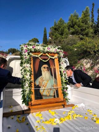 (Foto) Hramul Sfântului Ierarh Nectarie – Eghina, 2019