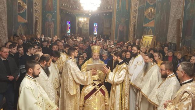 Liturghii arhierești în două eparhii ale Moldovei