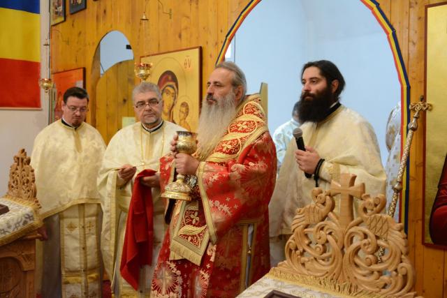 Liturghie arhierească în locașul de cult amenajat într-o fostă centrală termică