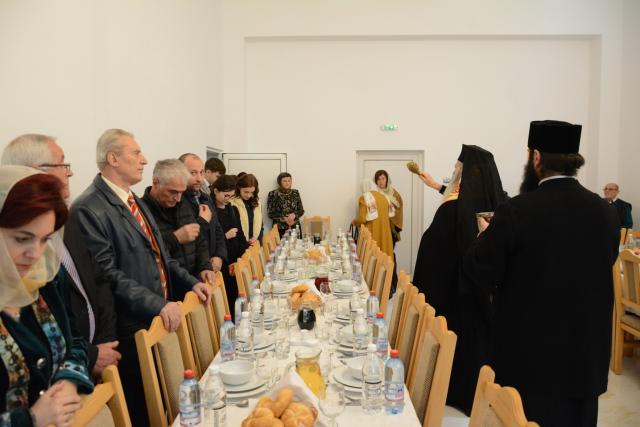Liturghie arhierească în locașul de cult amenajat într-o fostă centrală termică