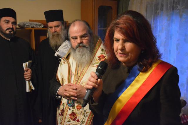 Casa familiei Olaru, ridicată de voluntarii ASCOR Iași, a fost binecuvântată