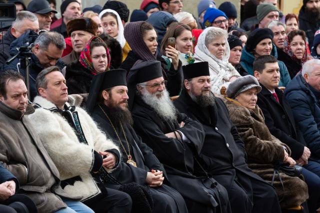 Slujire arhierească și concert de colinde în a treia zi de Crăciun la Mănăstirea Putna