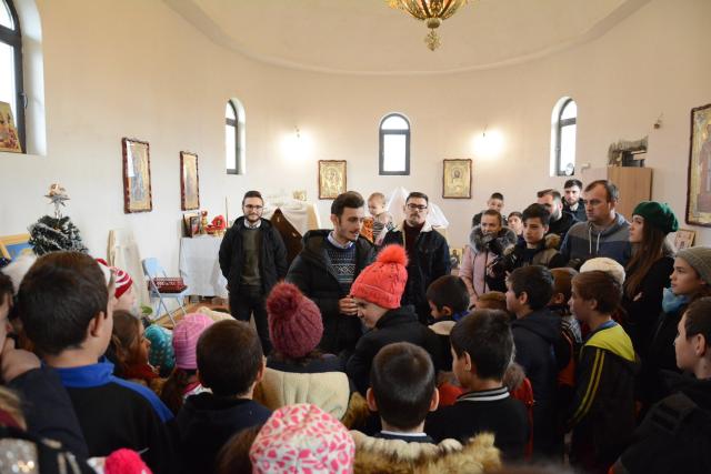 „Cutia cu papucei pentru Ei”, la Parohia Urșița