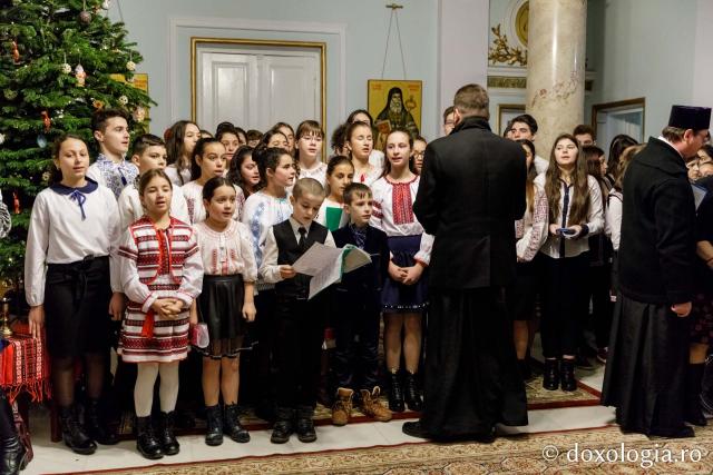 Parohia Moșna – Colindători la Reședința Mitropolitană 2019