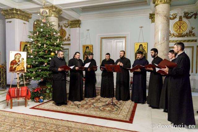 Corul „Mitropolit Visarion Puiu” al Episcopiei de Bălți – Colindători la Reședința Mitropolitană 2019