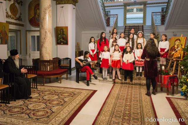 Corul de copii Vox Angeli  – Colindători la Reședința Mitropolitană 2019