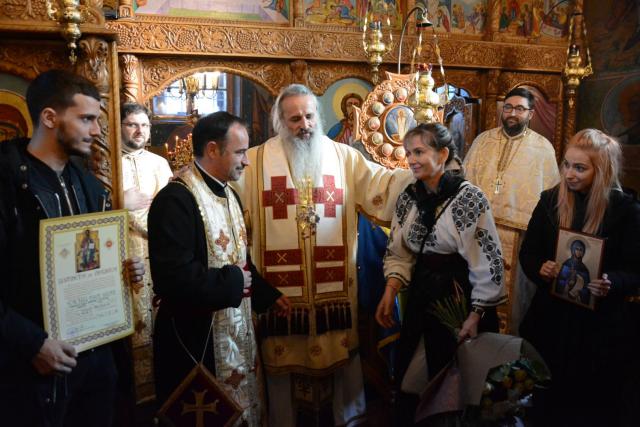 Slujire arhierească la Parohia Bădeni – Iași
