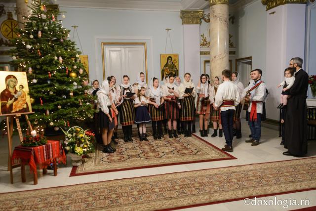 Parohia Celenița – Colindători la Reședința Mitropolitană 2019