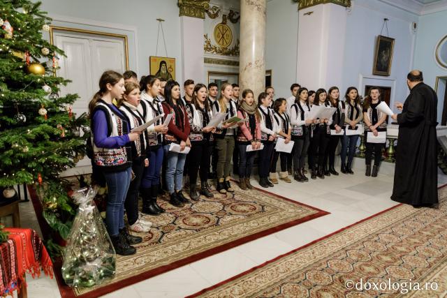 Parohia Tungujei – Colindători la Reședința Mitropolitană 2019