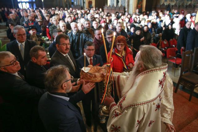 Slujbe de pomenire și procesiune la Monumentul „Crucea Eroilor Neamului”, la Iași