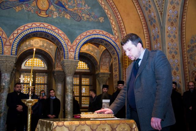 PS Părinte Damaschin Dorneanul și-a susținut teza de doctorat: 692 de pagini și 3342 note bibliografice