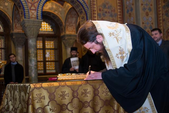 PS Părinte Damaschin Dorneanul și-a susținut teza de doctorat: 692 de pagini și 3342 note bibliografice