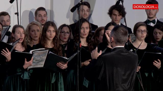 (Video) „Colindul lui Dumnezeu” – Corala „Universitas”