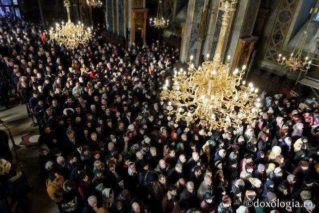 Sfântul Ierarh Iosif cel Milostiv, sărbătorit la Catedrala din Iași: „Avea o sensibilitate sfâșietoare pentru durerea celorlalți”