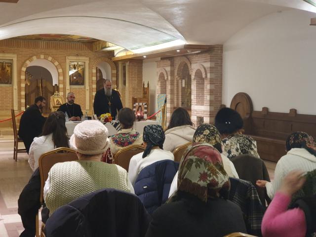 Conferință desfășurată la Iași: „Un Sfânt care a schimbat un oraș prin felul său de a fi”