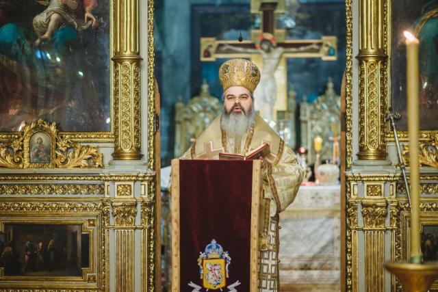 Ocrotitorii învățământului teologic, sărbătoriți la Iași: „Există o singură competiție admisă între creștini: cine se smerește mai mult în fața celuilalt”