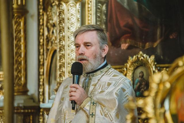Ocrotitorii învățământului teologic, sărbătoriți la Iași: „Există o singură competiție admisă între creștini: cine se smerește mai mult în fața celuilalt”