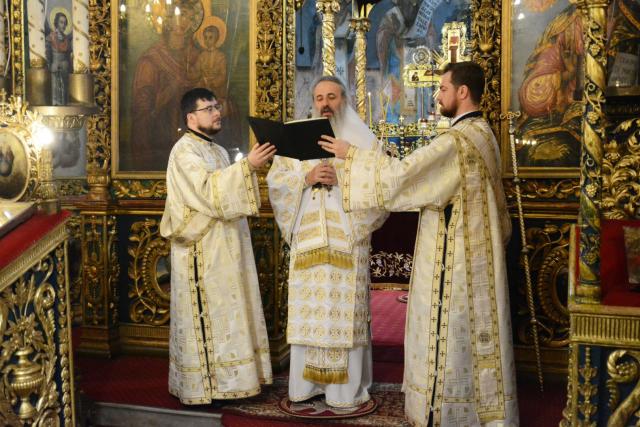 Ajunul Bobotezei la Mănăstirea Golia din Iași: „Dragostea îl ajută pe om să desăvârșească prezența Duhului Sfânt în el”