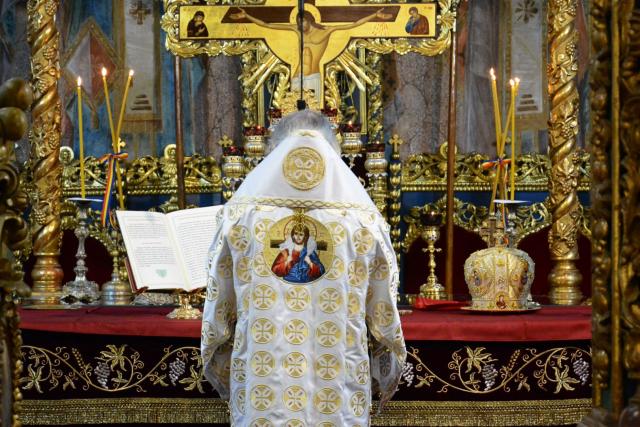 Ajunul Bobotezei la Mănăstirea Golia din Iași: „Dragostea îl ajută pe om să desăvârșească prezența Duhului Sfânt în el”