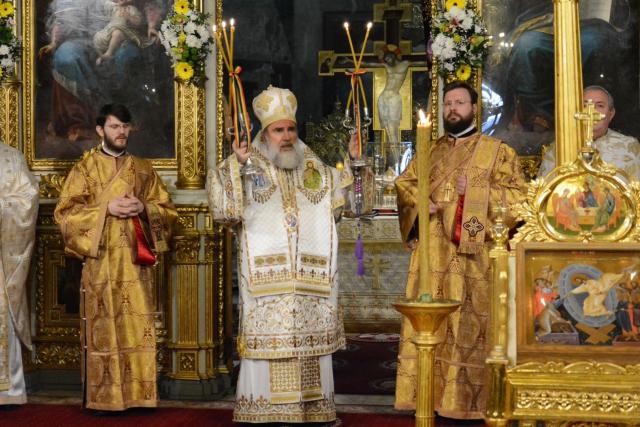 Cinci ierarhi și zeci de clerici au slujit la hramul istoric al Catedralei Mitropolitane din Iași