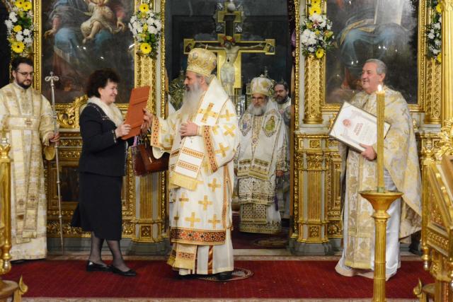 Cinci ierarhi și zeci de clerici au slujit la hramul istoric al Catedralei Mitropolitane din Iași