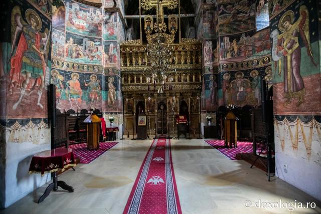 Catapeteasma katholikonului Mănăstirii Hurezi
