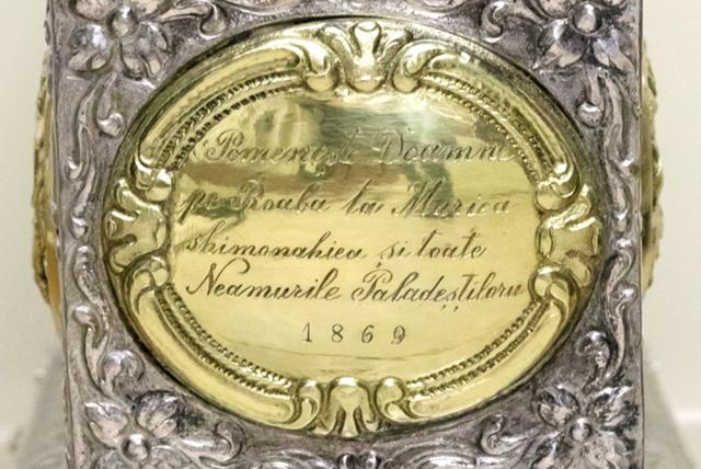 Exponatul lunii februarie: Chivot din argint cu scena Învierii Mântuitorului