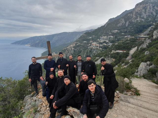 Responsabilii de tineret ai Arhiepiscopiei Iașilor, în Sfântul Munte Athos