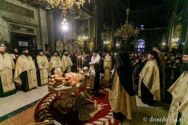 Cinci ierarhi și zeci de clerici au slujit la hramul istoric al Catedralei Mitropolitane din Iași