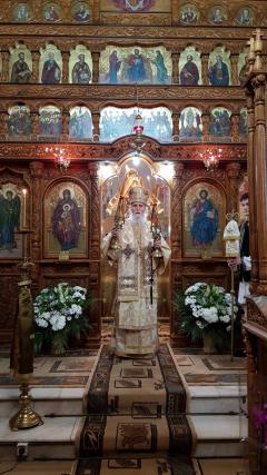 Liturghie arhierească la „Biserica dorneană de sub Runc”