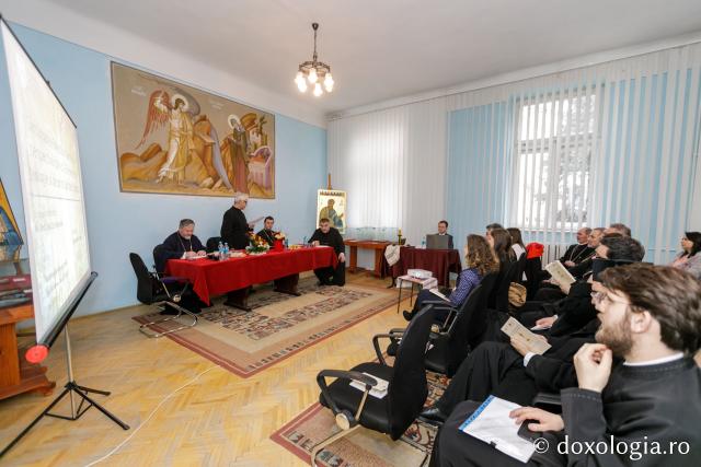 Redactorul coordonator al revistei ieșene „Teologie și Viață”, notat cu „Excelent” la susținerea tezei de doctorat