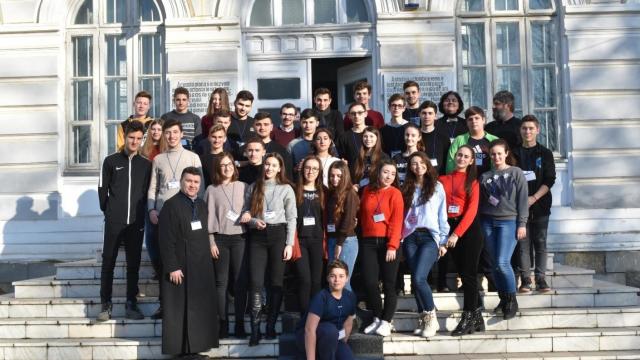 Întrunire a tinerilor la Colegiul Național „Gheorghe Roșca Codreanu” din Bârlad