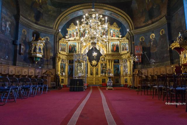 (Video) Importanța Sfintei Liturghii – dacă nu se vor mai face slujbe în vreme de coronavirus?