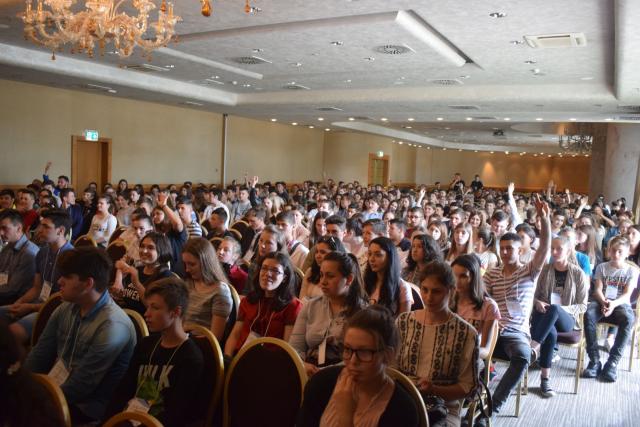 Întâlniri pentru tinerii din protopopiatele Arhiepiscopiei Iașilor și seminarii de formare pentru moderatori