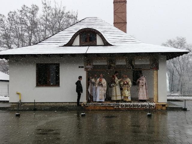 IPS Arhiepiscop Pimen: „ Strădaniile duhovnicești, necazurile de toate felurile, care sunt o cruce”