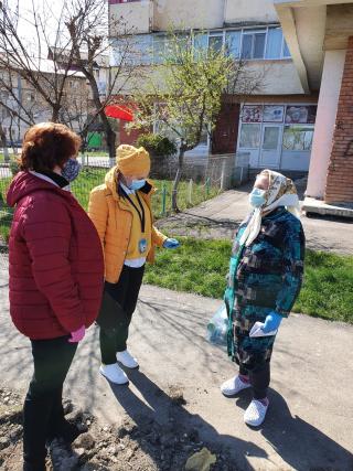 Activități caritabile și sociale pentru 28 de vârstnici din Iași