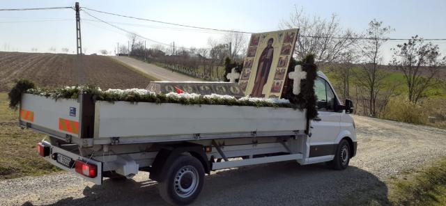 Racla cu moaștele Sfintei Cuvioase Parascheva a poposit în principalele orașe din județele Iași, Neamț și Botoșani