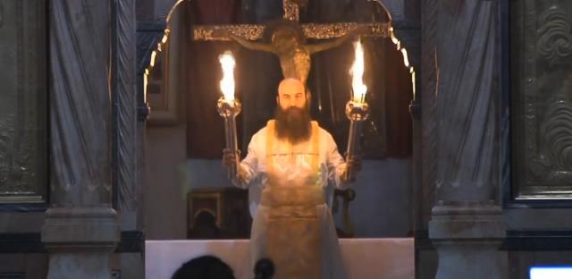 Hristos a Înviat! Sfânta Lumină s-a pogorât la Ierusalim şi în acest an